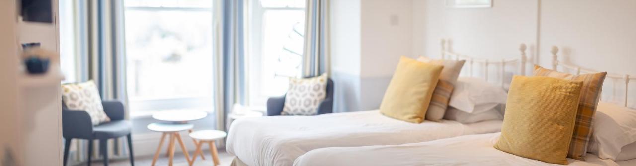 The Seaview Hotel And Restaurant Bagian luar foto